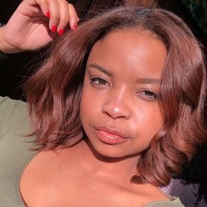 Meet your Posher, Ariell